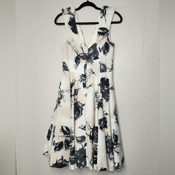 Christian Siriano Full Floral Skirt Dress Off-White and Black Size 12 - Picture 3 of 10